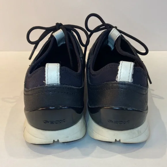 Geox Respira size 7 black and white snakeskin print leather suede neoprene inner - Picture 4 of 11